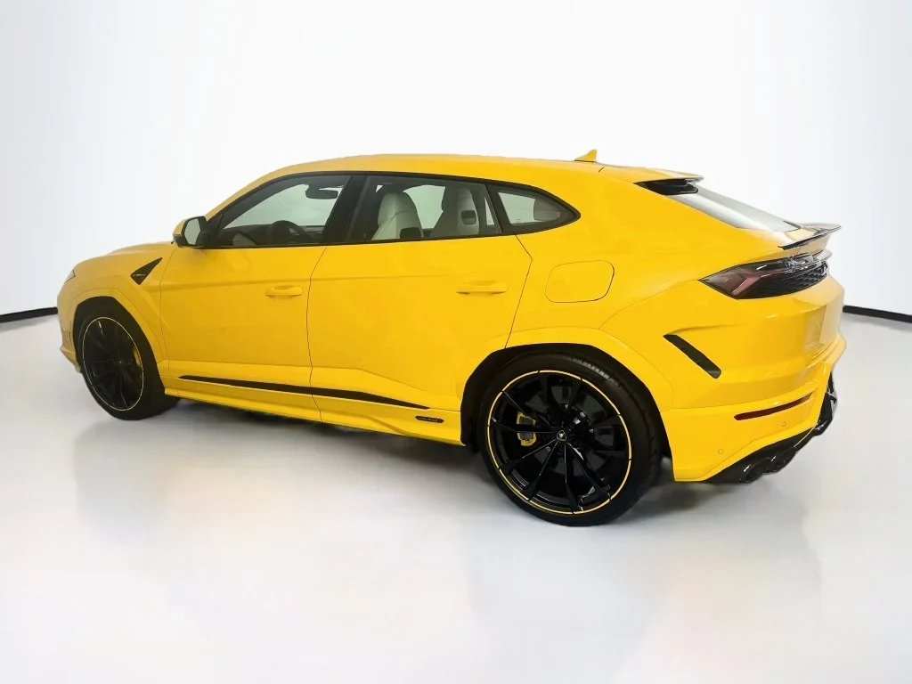 2026 Lamborghini Urus SE for sale, exterior, Yellow