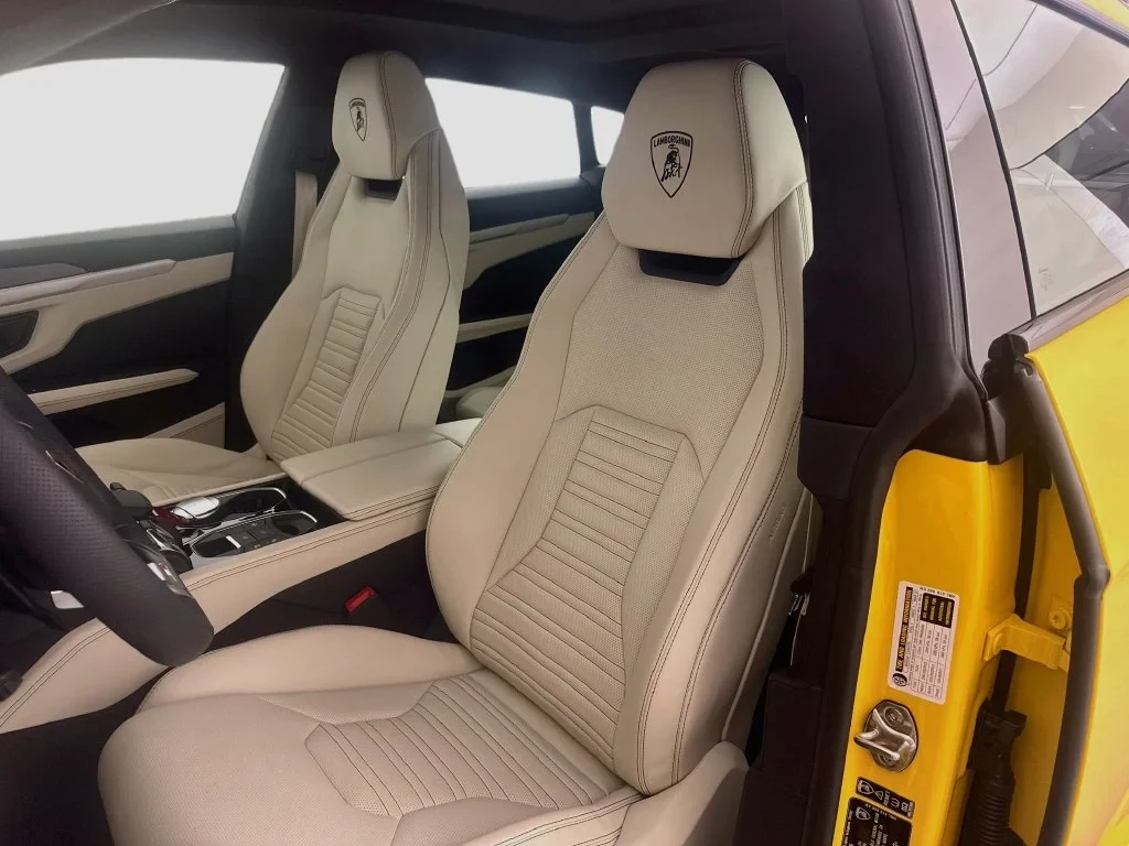 2026 Lamborghini Urus SE interior, seats, Marrone Elpis