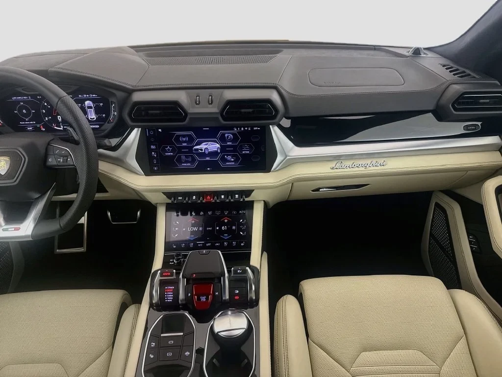 2026 Lamborghini Urus SE interior, dashboard, Marrone Elpis