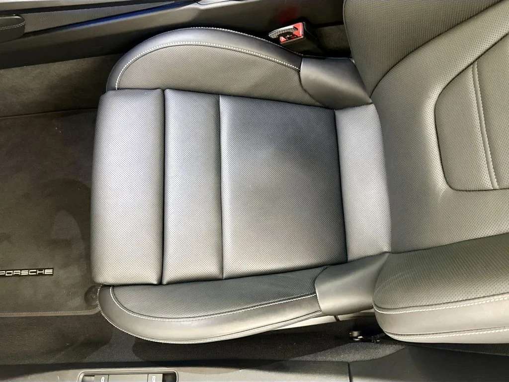 2026 Porsche 911 Carrera 4 GTS interior, seats, Basalt Black