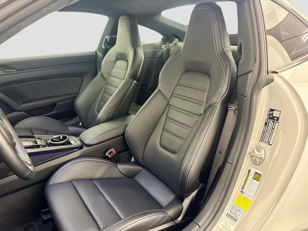 2026 Porsche 911 Carrera 4 GTS interior, seats, Basalt Black