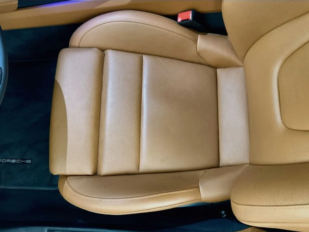 2026 Porsche 911 Carrera S Cabriolet interior, seats