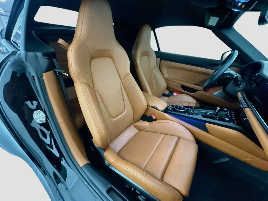 2026 Porsche 911 Carrera S Cabriolet interior, seats