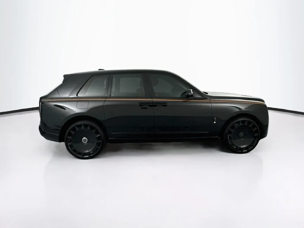 2026 Rolls-Royce Cullinan Series II for sale, exterior, Black