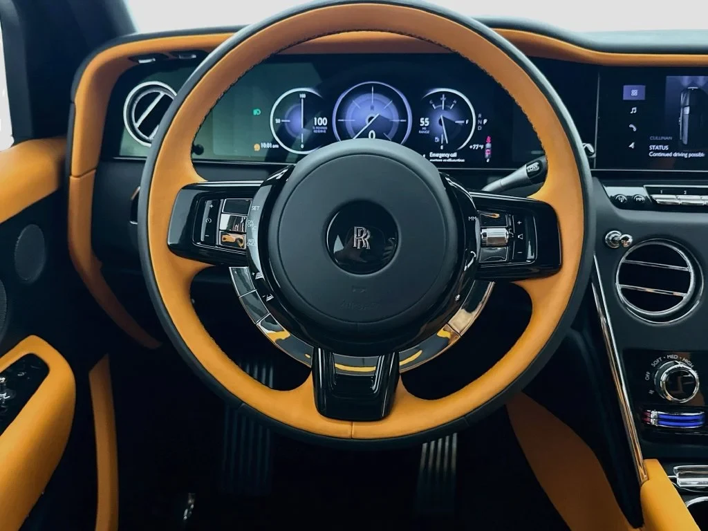 2026 Rolls-Royce Cullinan Series II interior, Fire Opal Orange