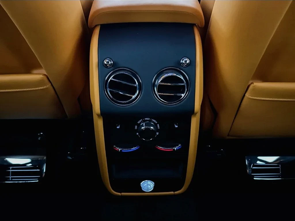 2026 Rolls-Royce Cullinan Series II interior, Fire Opal Orange
