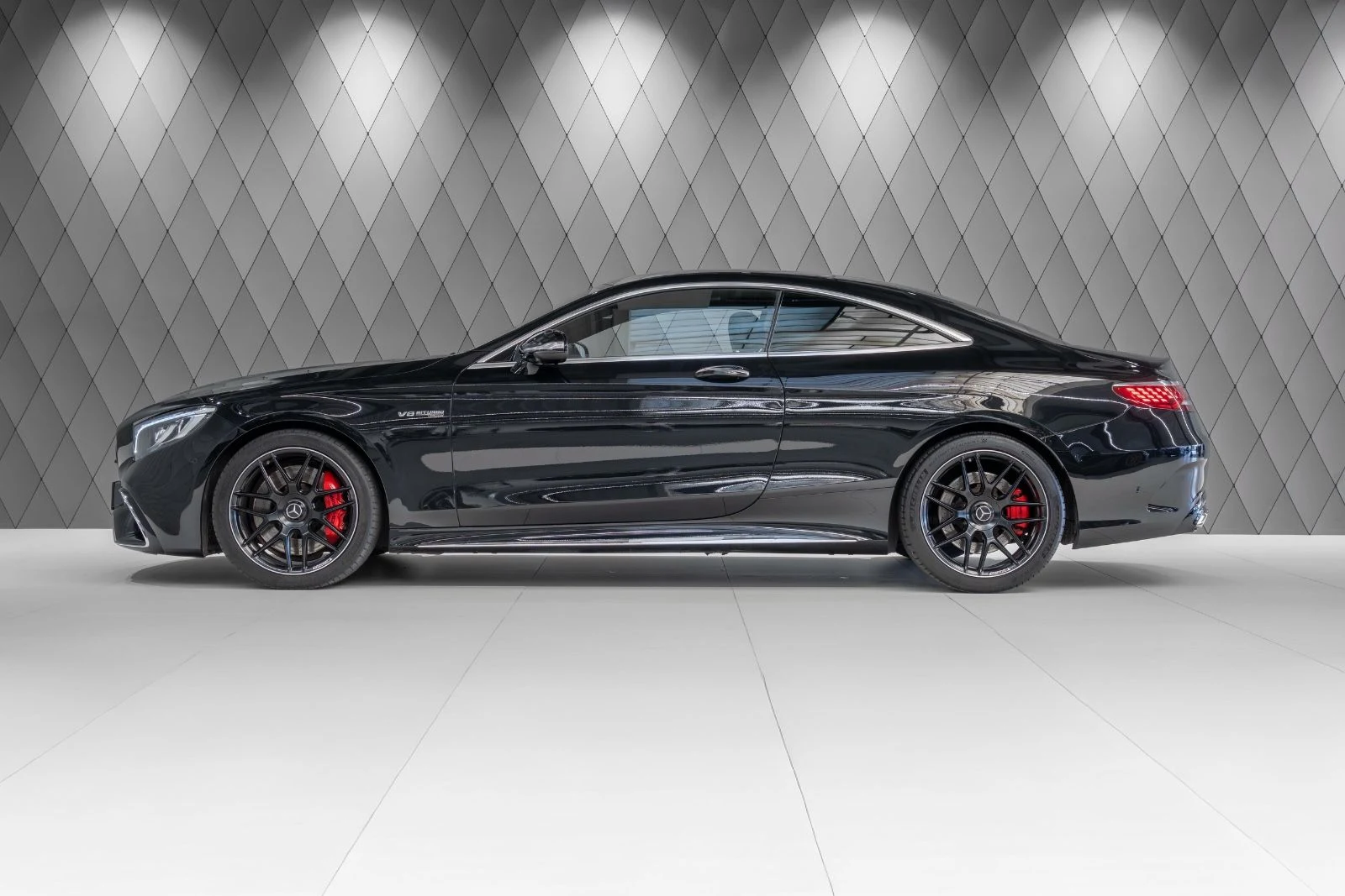 Mercedes-AMG S 63 4MATIC+ Coupé (C217), 3/10