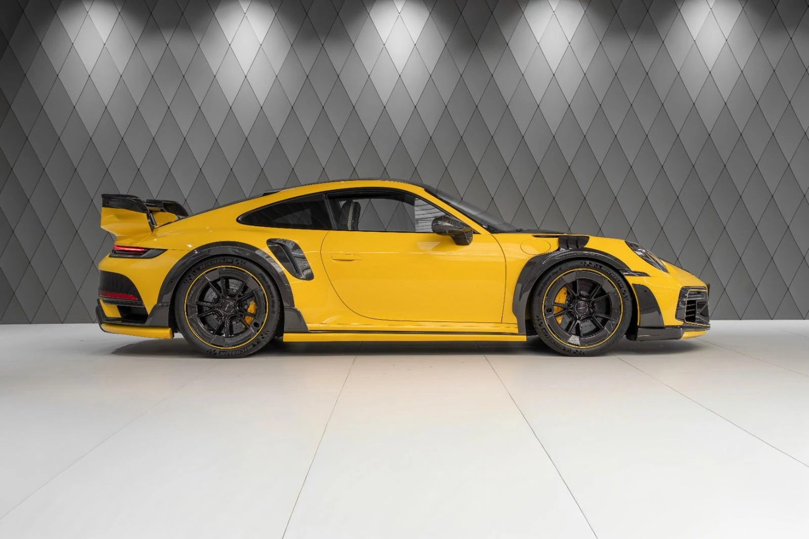Porsche 911 Turbo S TECHART GTstreet R (992), 2/10
