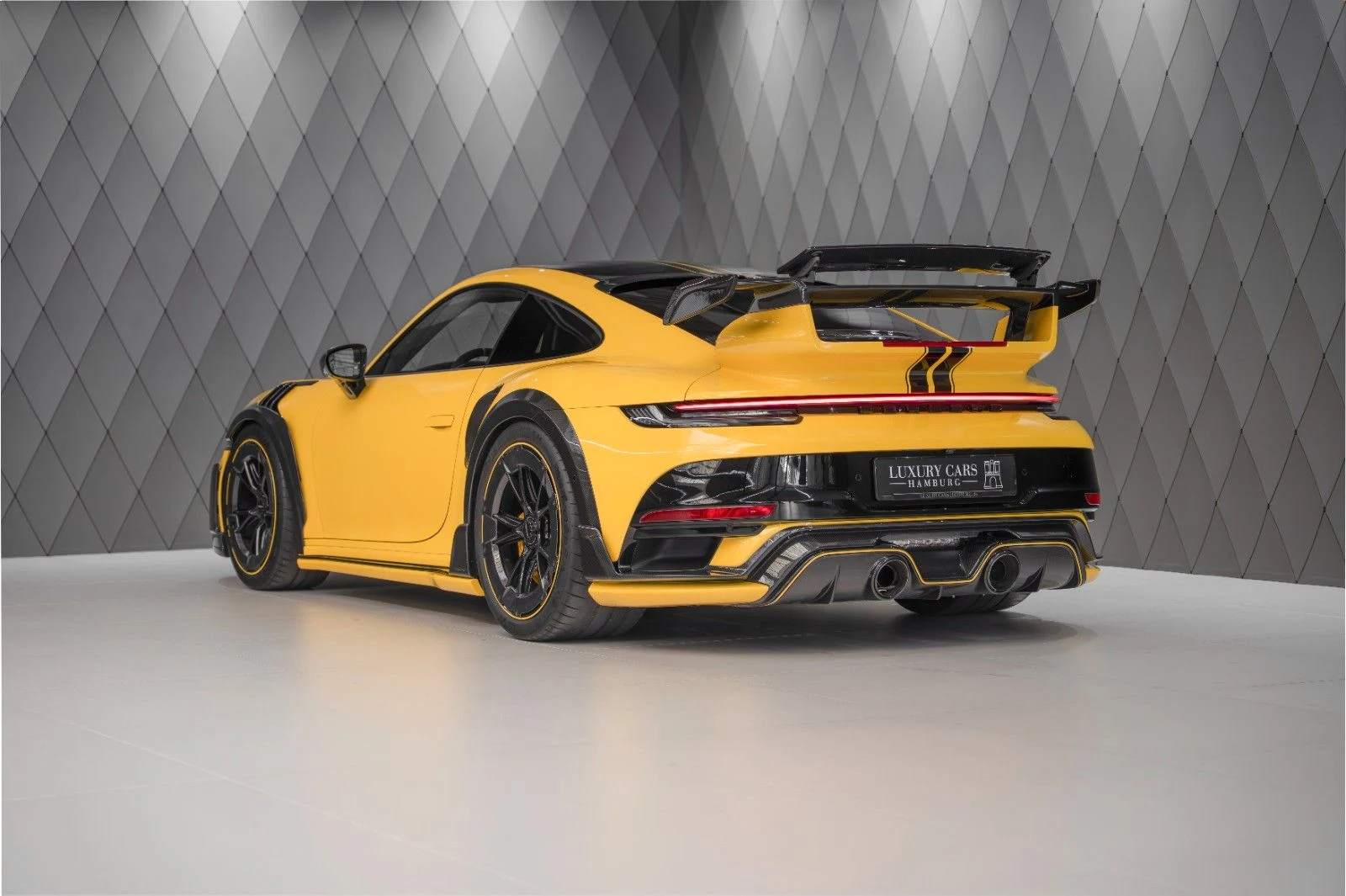 Porsche 911 Turbo S TECHART GTstreet R (992), 4/10