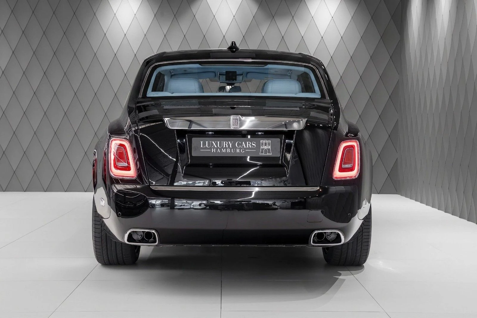 Rolls-Royce Phantom Extended (Series II), 4/10