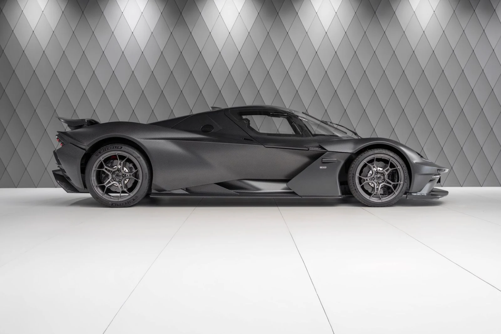 KTM X-Bow GT-XR, 2/10