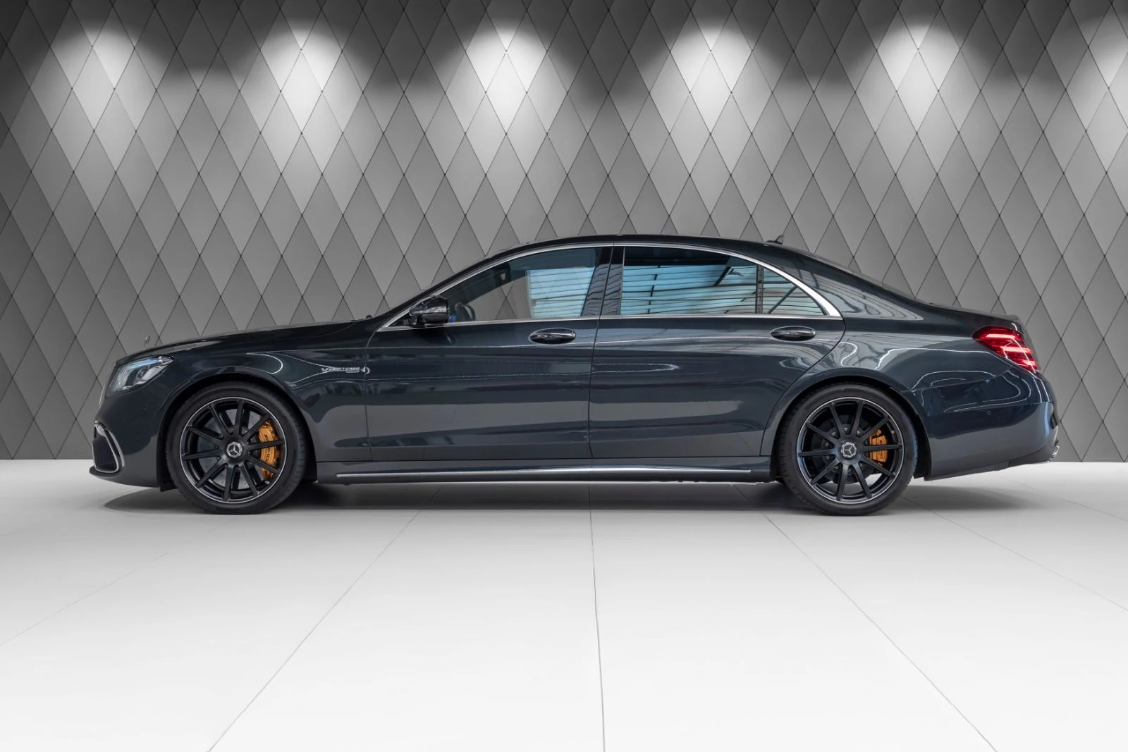 Mercedes-AMG S 63 4MATIC+ L (W222), 3/10