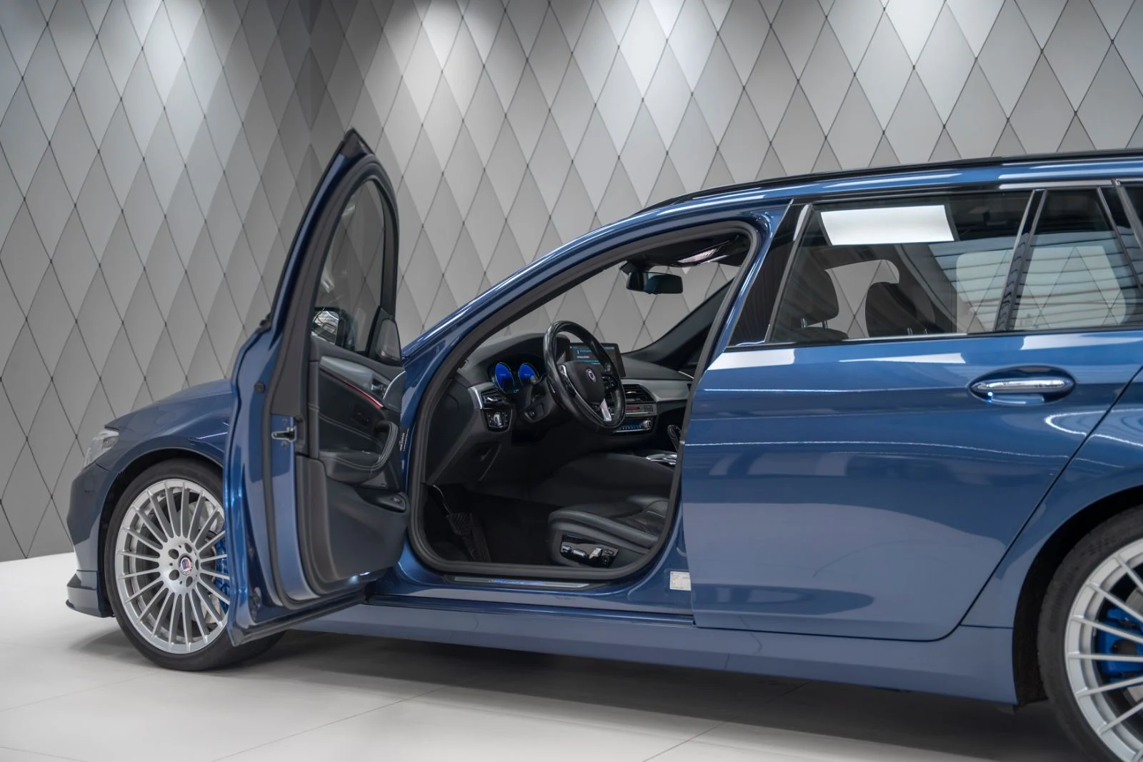 Alpina B5 Bi-Turbo Touring (G31), 9/10