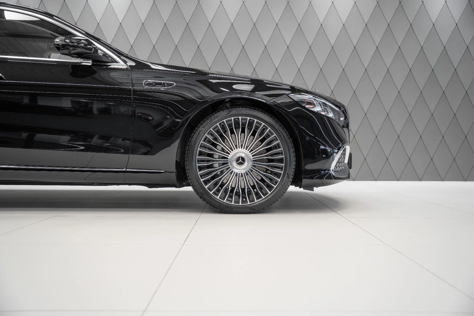 Mercedes-Maybach S 580 (Z223), 6/10