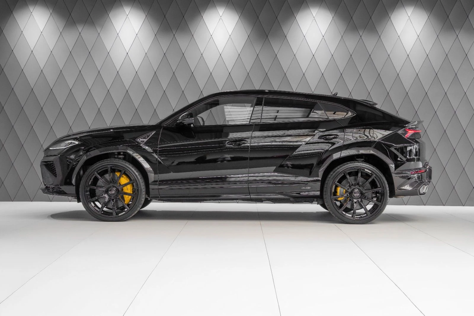 BRABUS Urus SE, 3/10