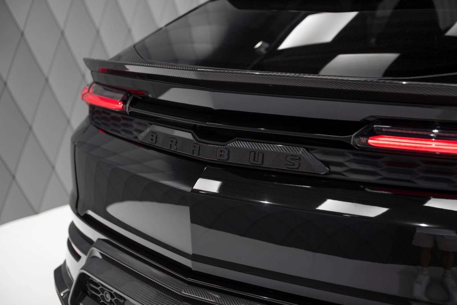 BRABUS Urus SE, 8/10