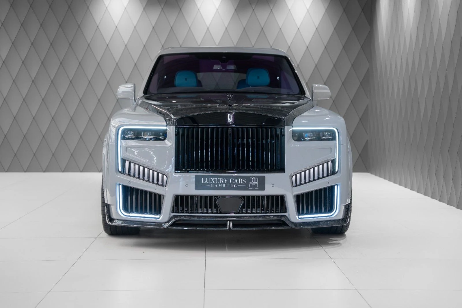 Gray and carbon Rolls-Royce Cullinan MANSORY, full front view