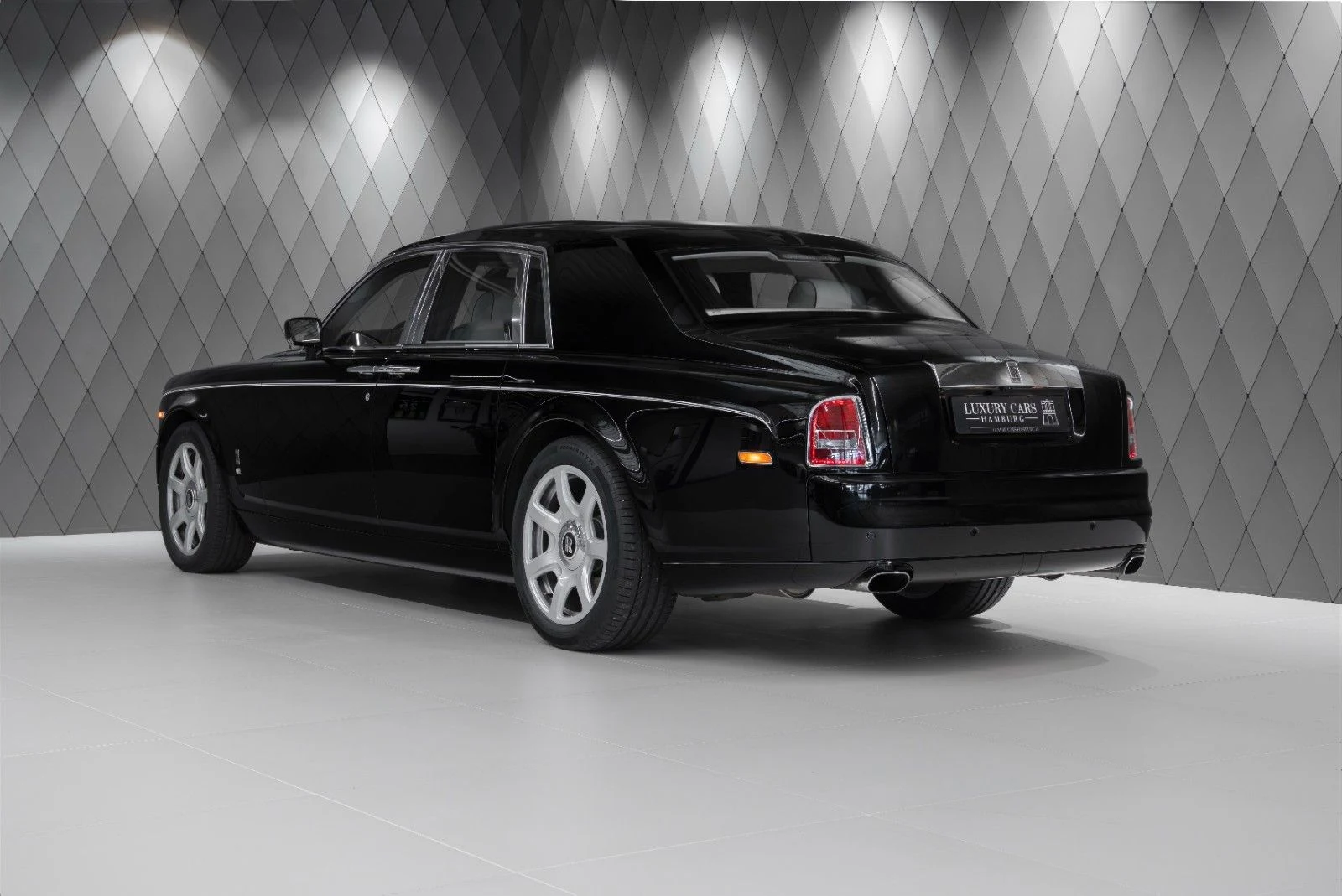 Rolls-Royce Phantom (VII), 5/10