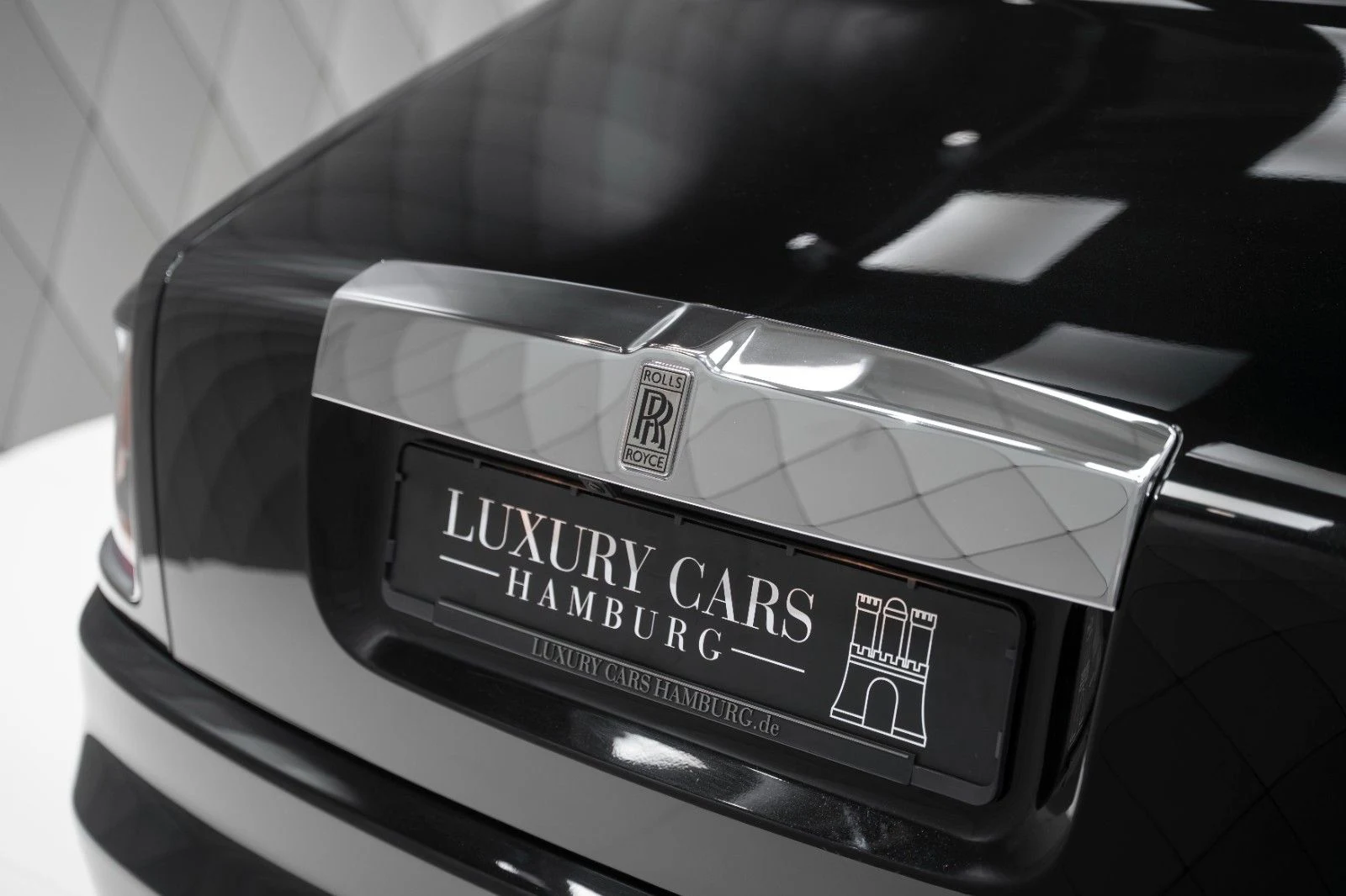 Rolls-Royce Phantom (VII), 8/10