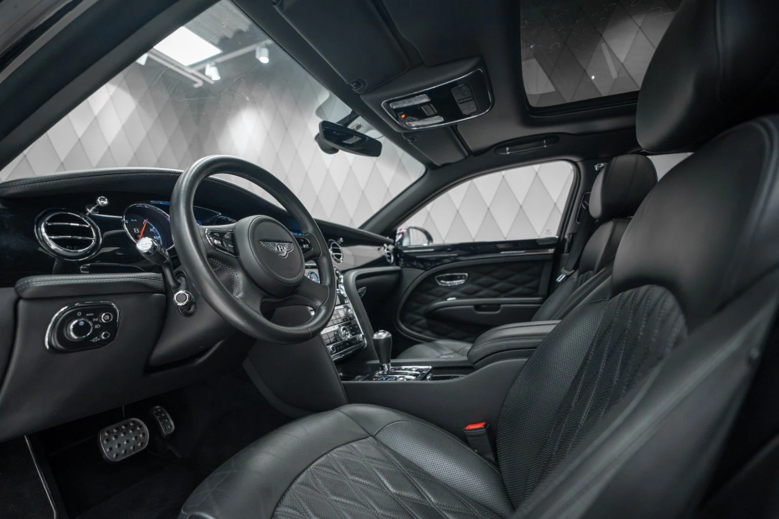 Bentley Mulsanne Speed, 9/10