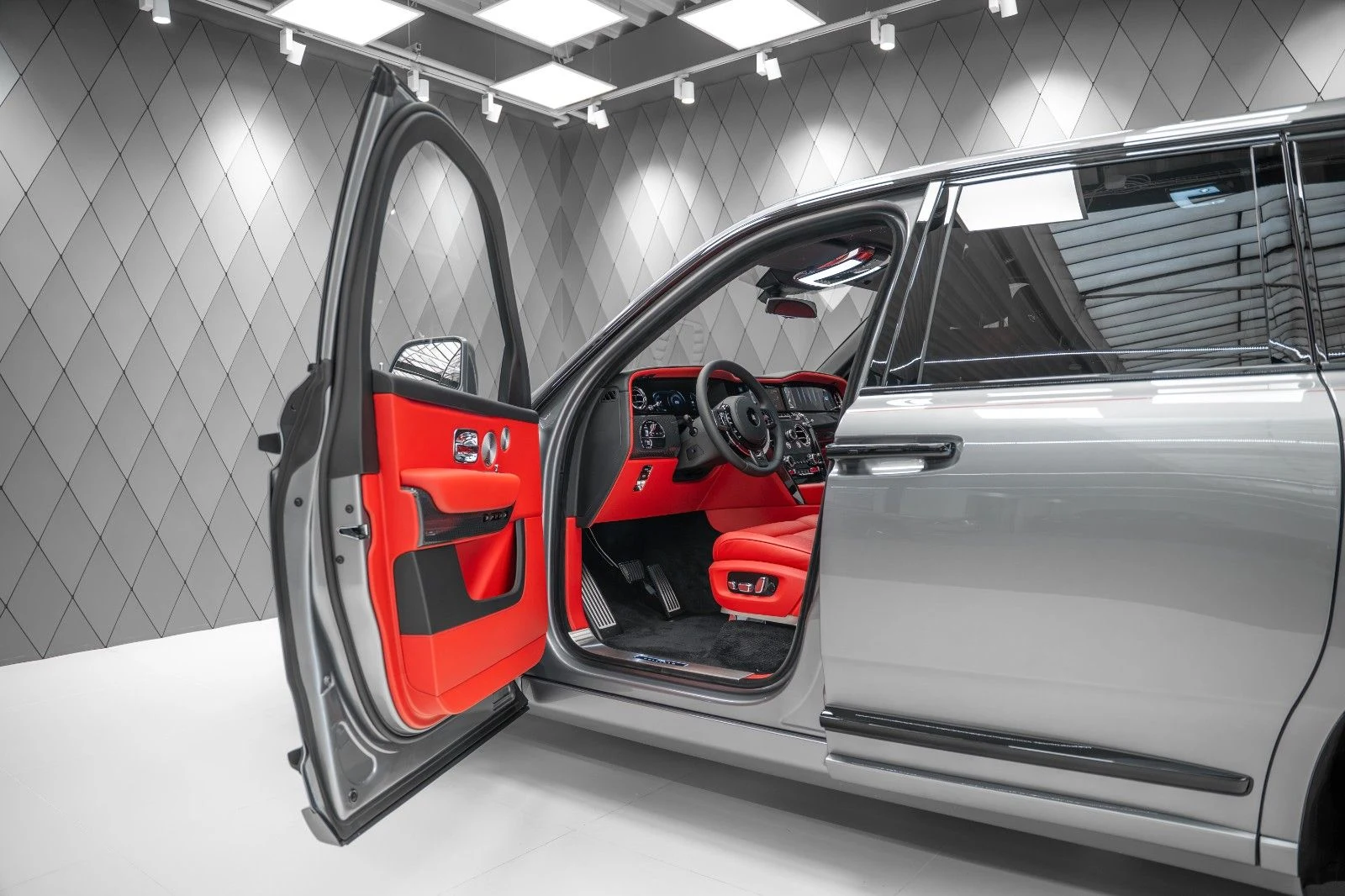 Rolls-Royce Cullinan Black Badge (Series II), 10/10