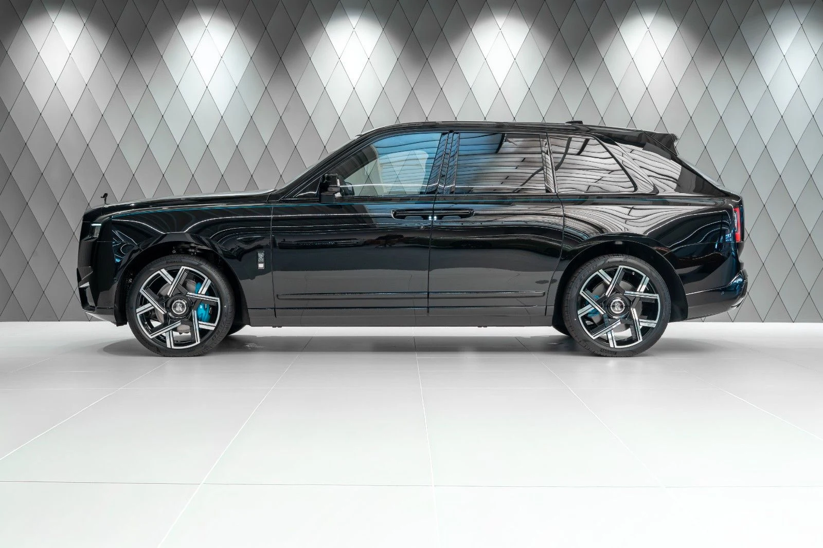 Rolls-Royce Cullinan Black Badge (Series II), 3/10