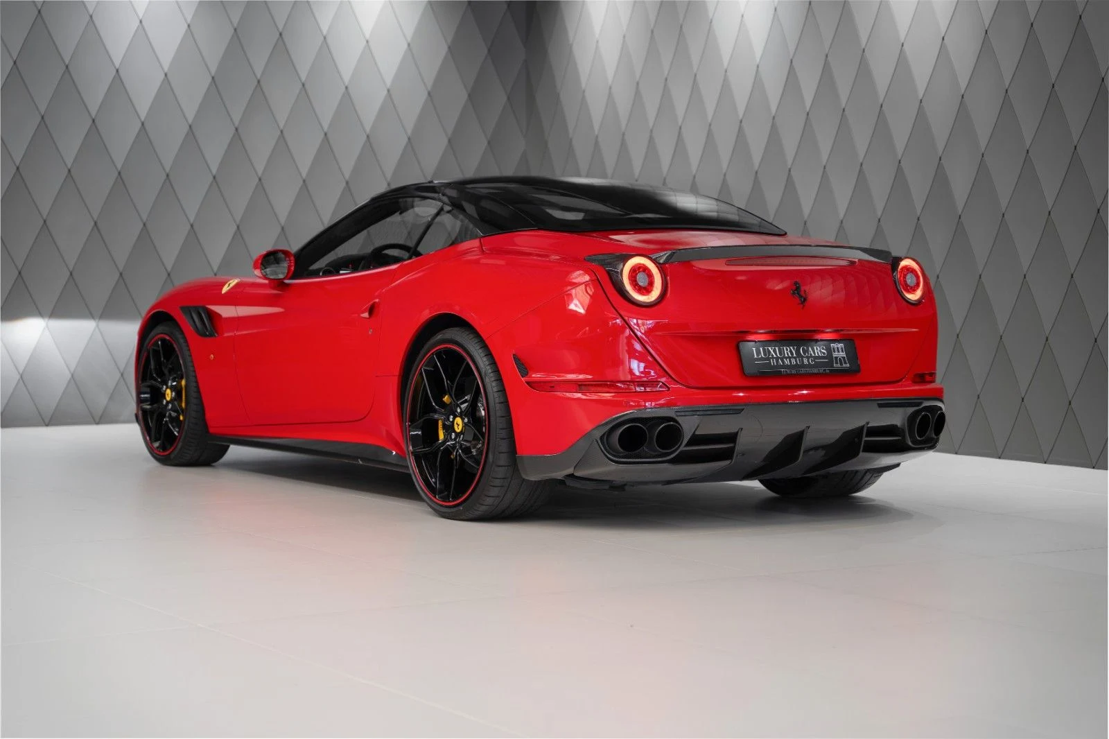 Ferrari California T, 4/10