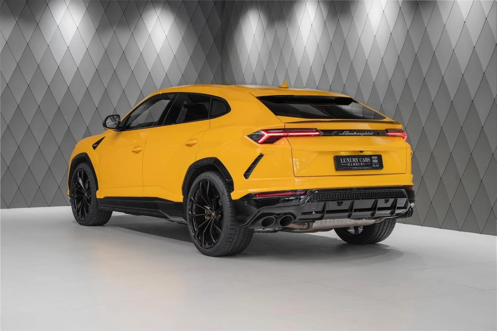 Lamborghini Urus, 4/10