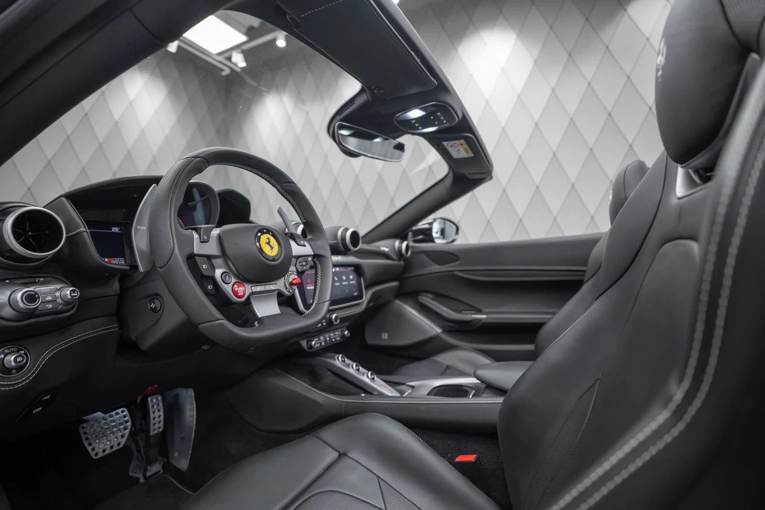 Ferrari Portofino M, 4/10