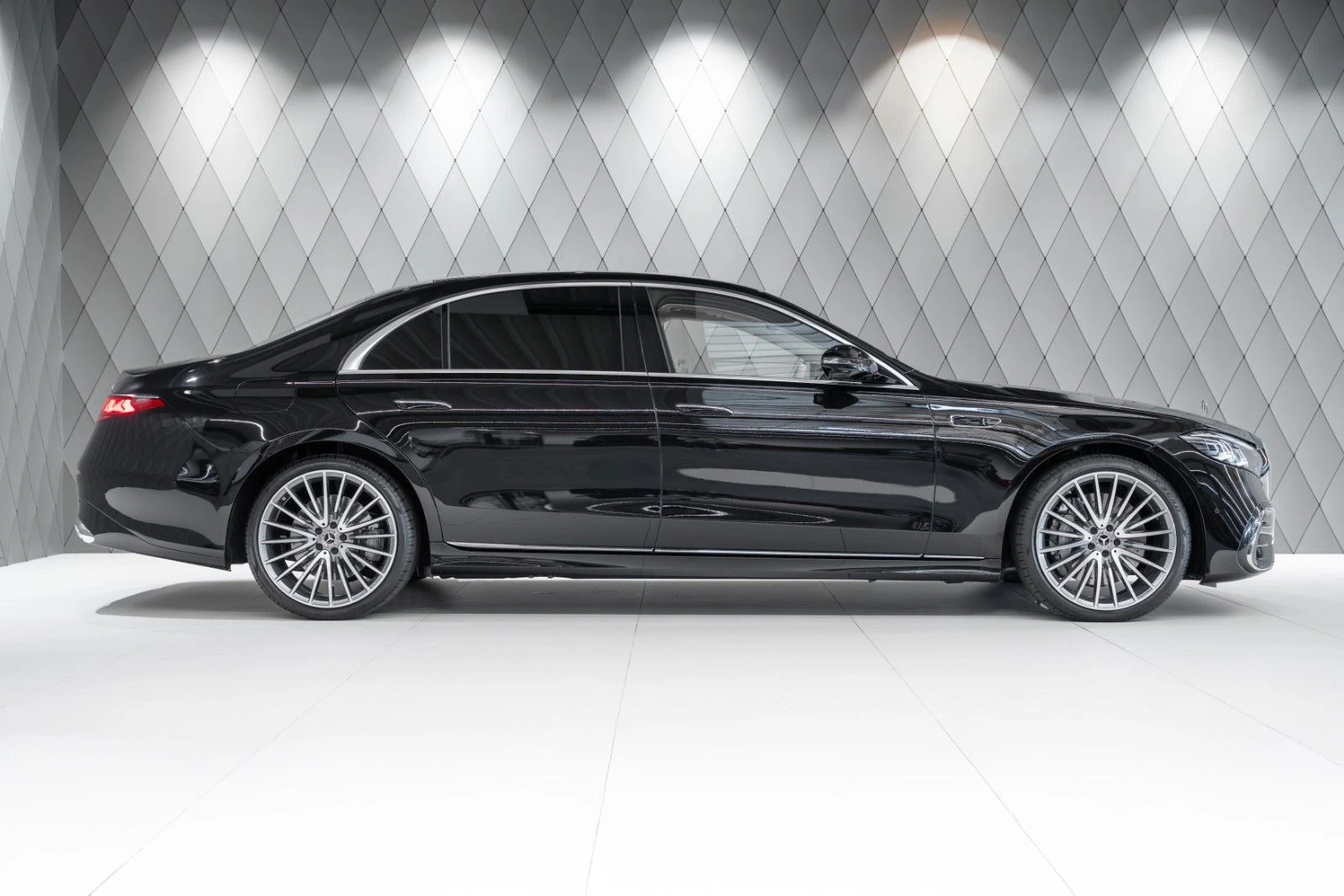 Mercedes-Benz S 580 4MATIC L (W223), 2/10
