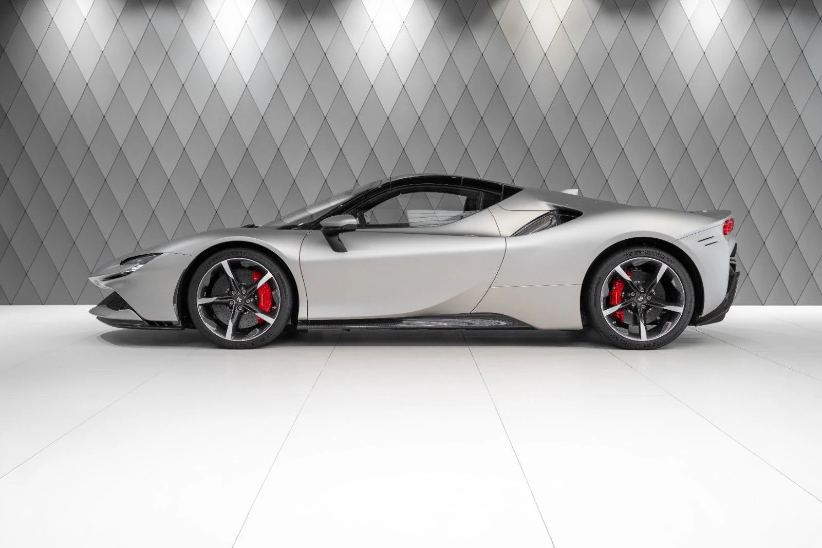 Ferrari SF90 Spider, 3/10