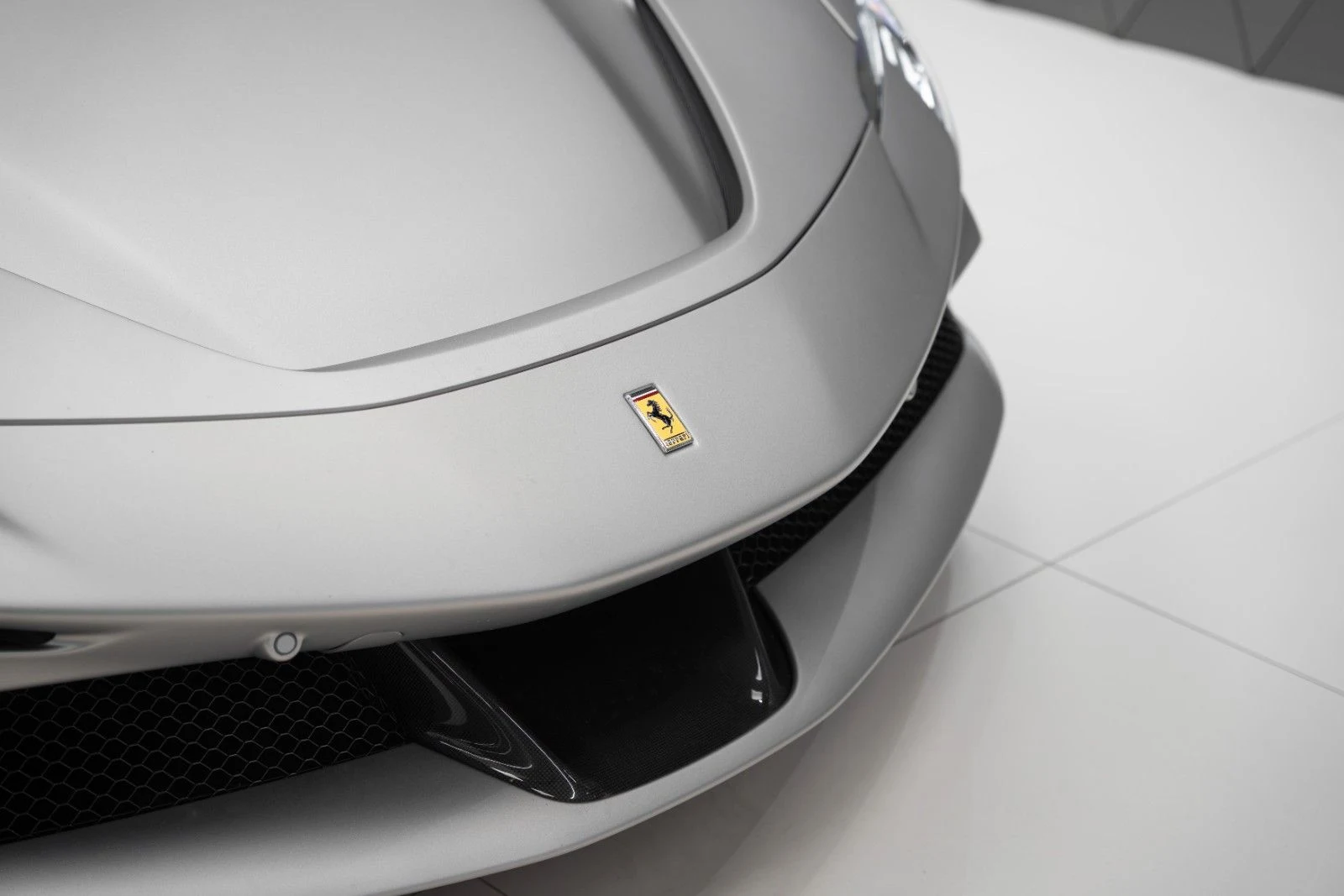 Ferrari SF90 Spider, 7/10