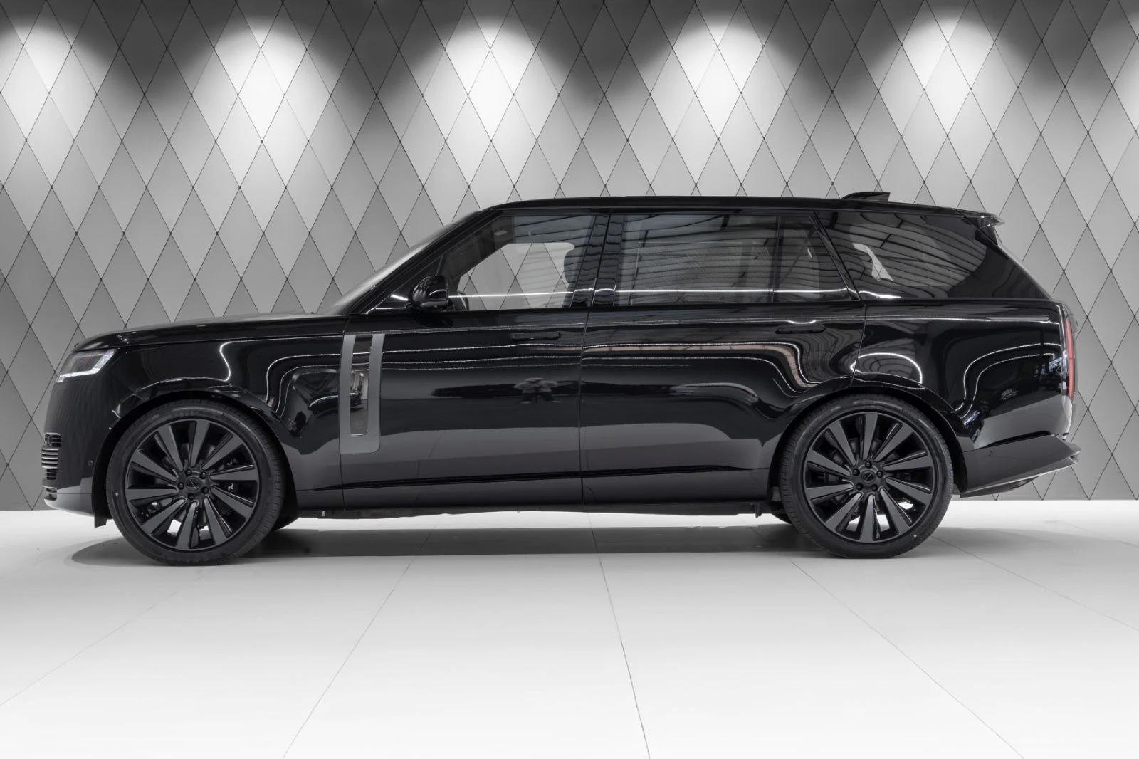 Land Rover Range Rover SV LWB (L460), 3/10