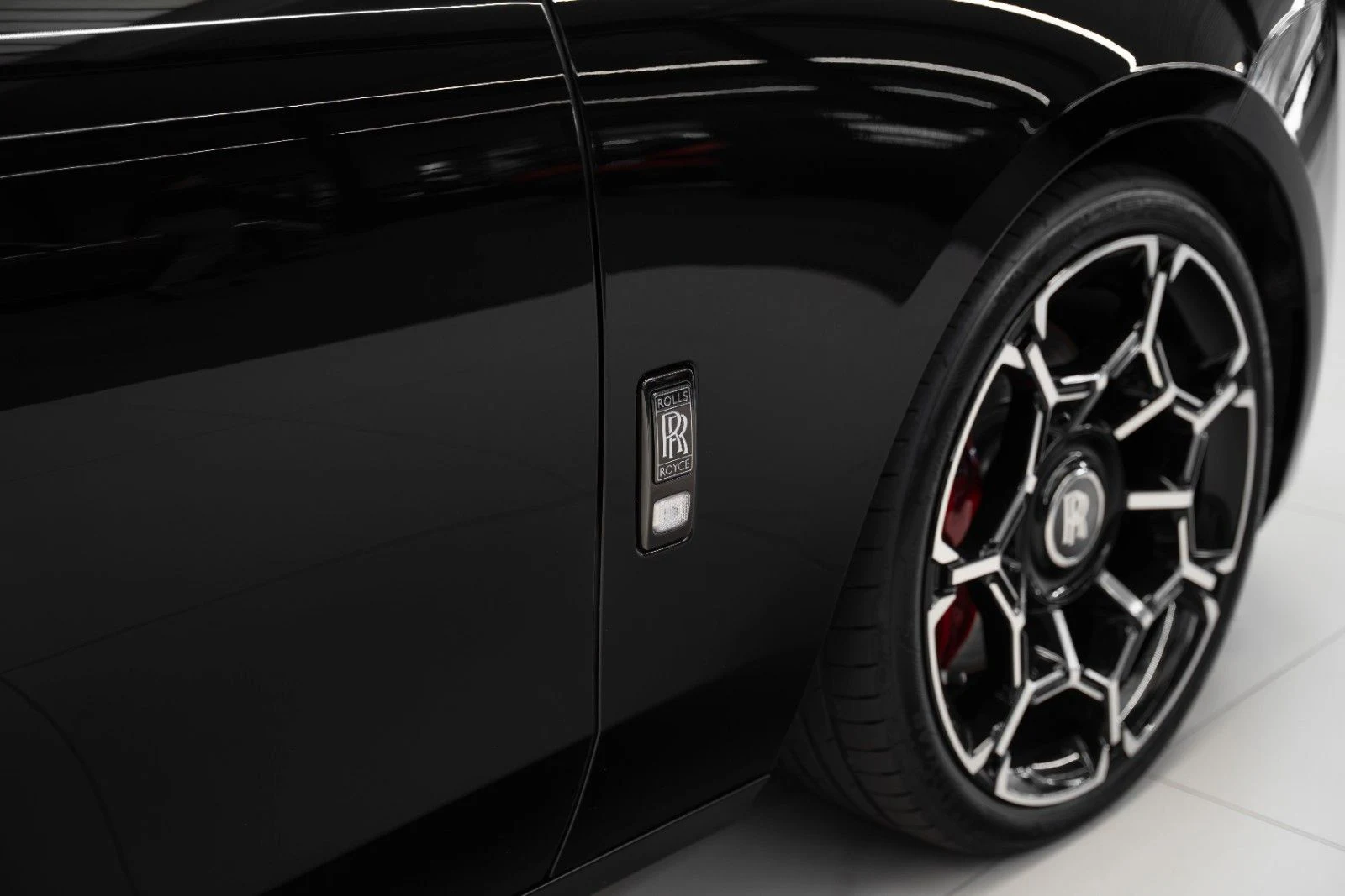 Rolls-Royce Ghost Black Badge (Series II), 10/10