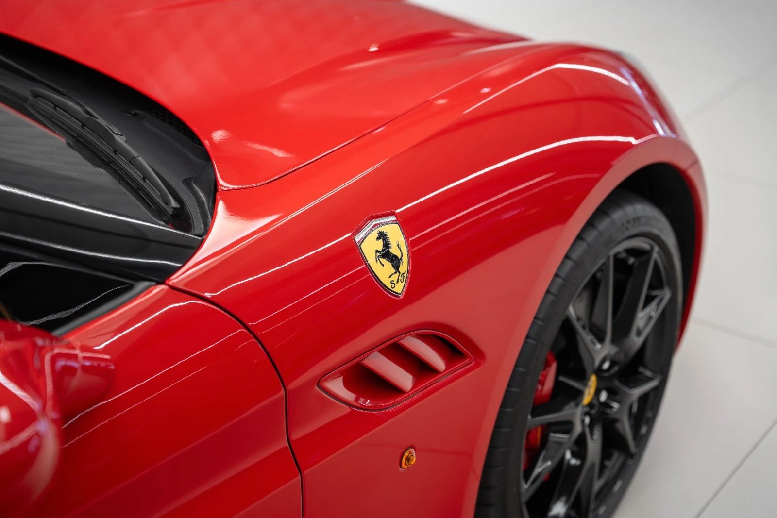 Ferrari California, 9/10