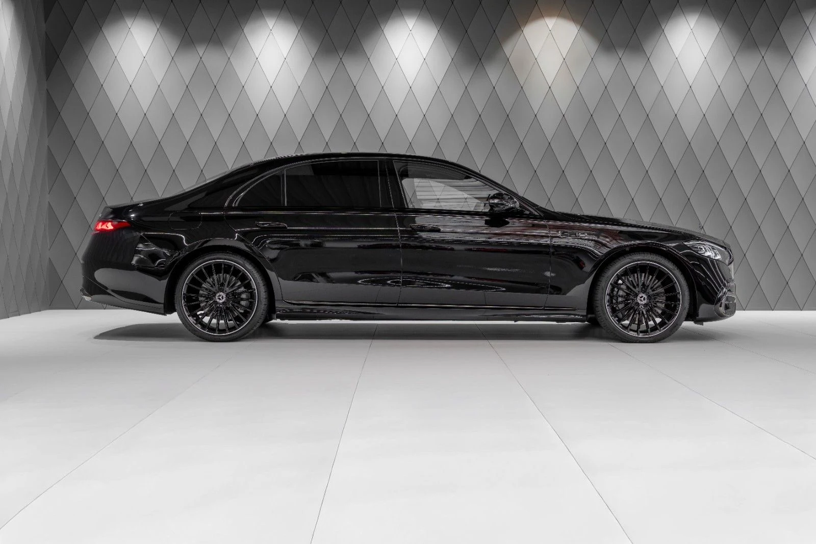 Mercedes-Benz S 450 d 4MATIC L (W223), 2/10