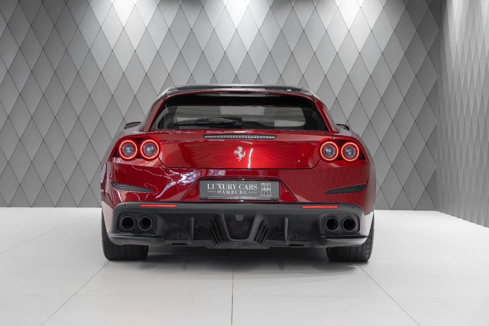 Ferrari GTC4Lusso, 5/10