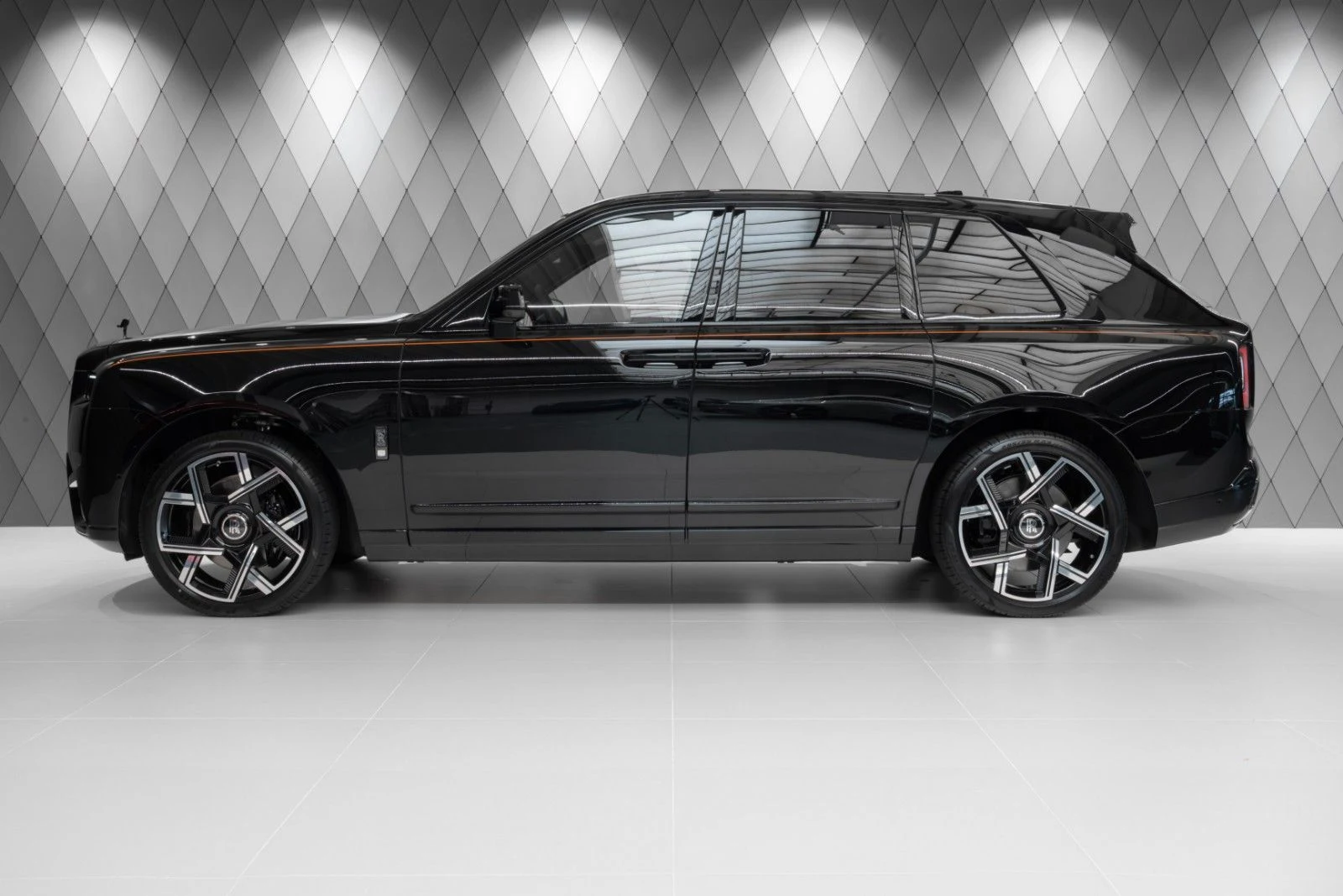 Rolls-Royce Cullinan Black Badge (Series II), 3/10
