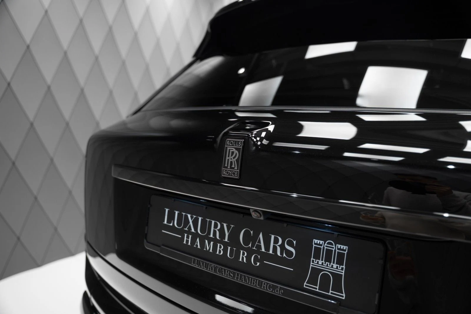 Rolls-Royce Cullinan Black Badge (Series II), 8/10