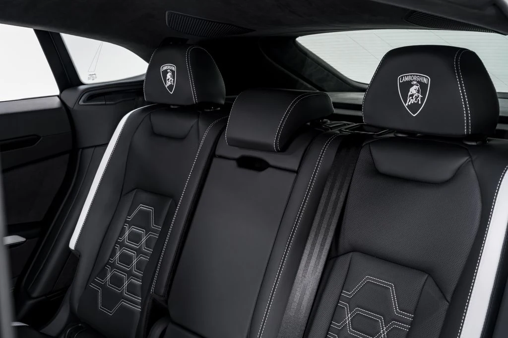2025 Lamborghini Urus SE, 14/30
