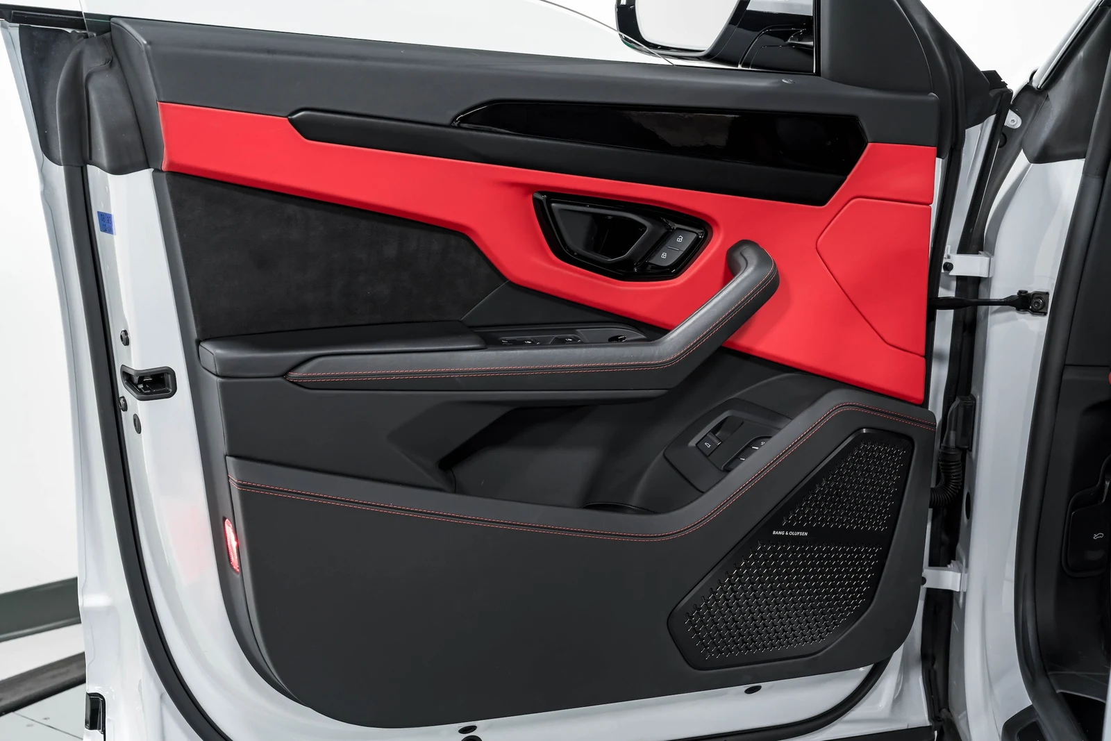 2023 Lamborghini Urus S, 5/30
