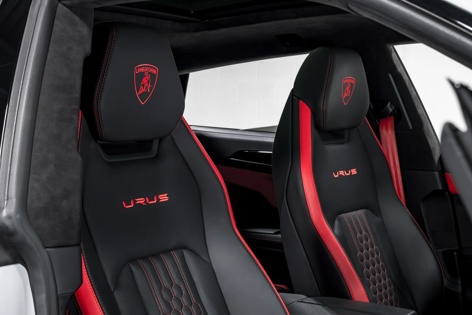 2023 Lamborghini Urus S, 19/30