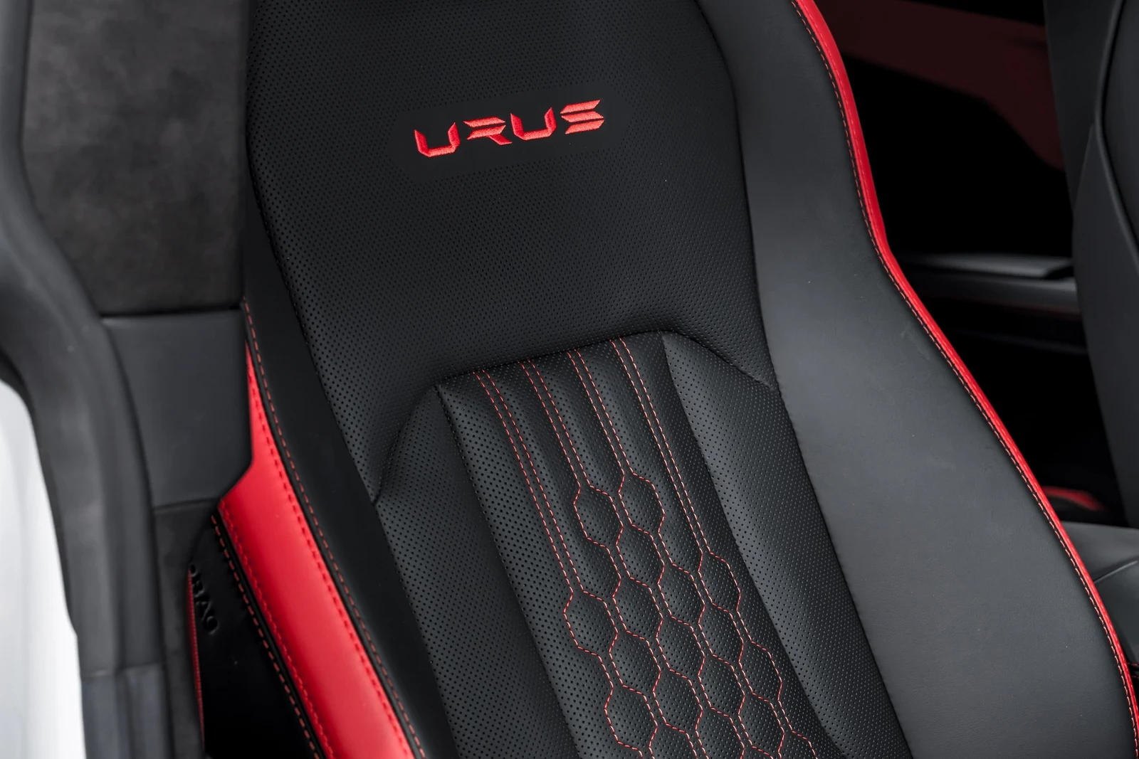 2023 Lamborghini Urus S, 20/30