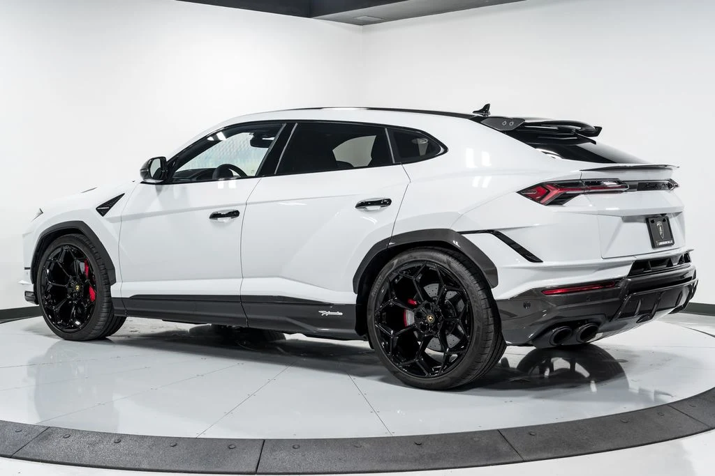 2024 Lamborghini Urus Performante, 3/30