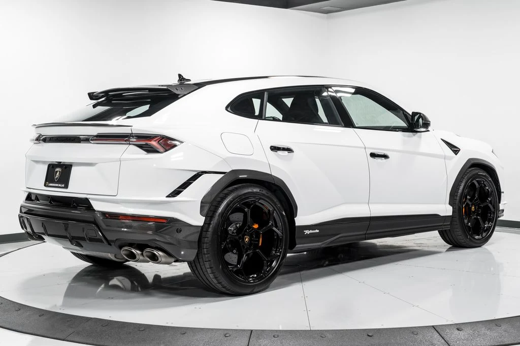 2024 Lamborghini Urus Performante, 2/30