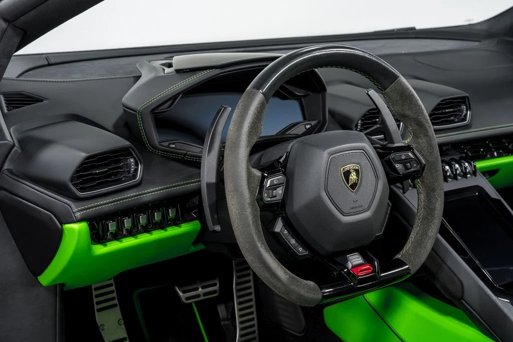 2023 Lamborghini Huracán EVO Spyder RWD, 6/30