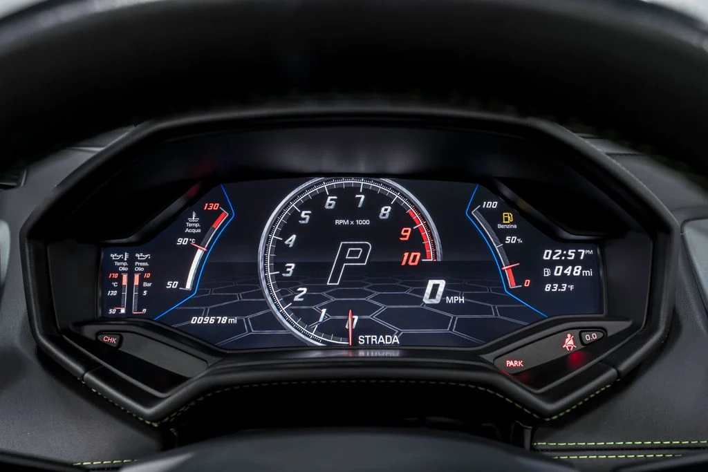 2023 Lamborghini Huracán EVO Spyder RWD, 7/30