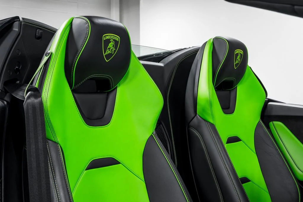 2023 Lamborghini Huracán EVO Spyder RWD, 16/30
