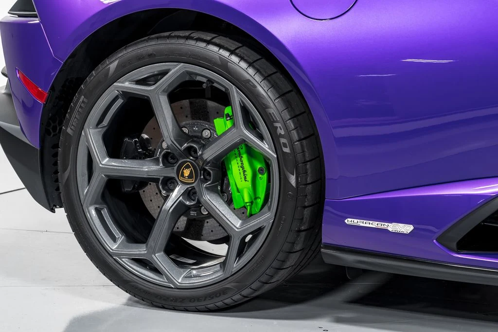 2023 Lamborghini Huracán EVO Spyder RWD, 26/30