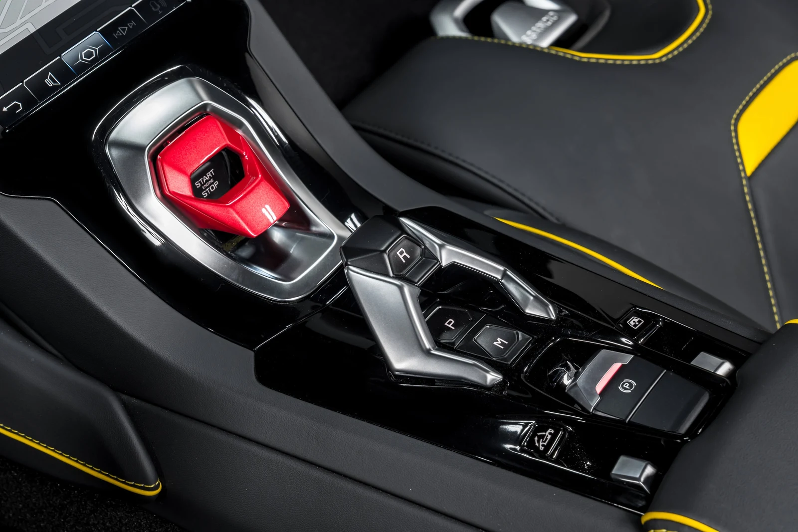 2024 Lamborghini Huracán EVO Spyder, 13/30
